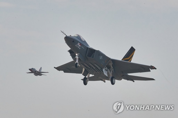 국산 초음속전투기 KF-21 2호기(사진=연합뉴스)