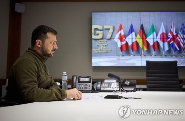 작년 10월 G7 정상회의에 원격으로 참석한 젤렌스키 (사진=UPI/연합뉴스)