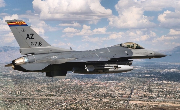 F-16 전투기 (출처=픽사베이)