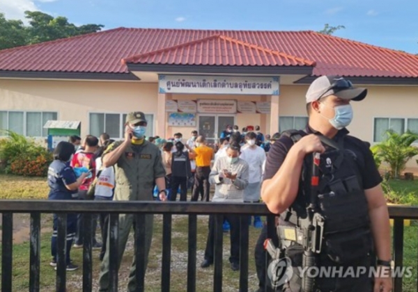 6일(현지 시각) 총기 참사가 발생한 태국 어린이집 (사진출처=연합뉴스/EPA)